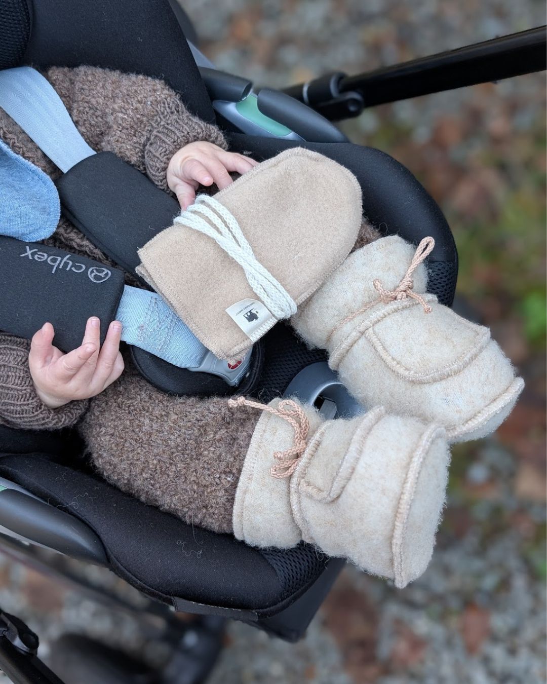 Babyhjemmesko i uld - Beige (3-6 måneder) - The Cozy Sheep